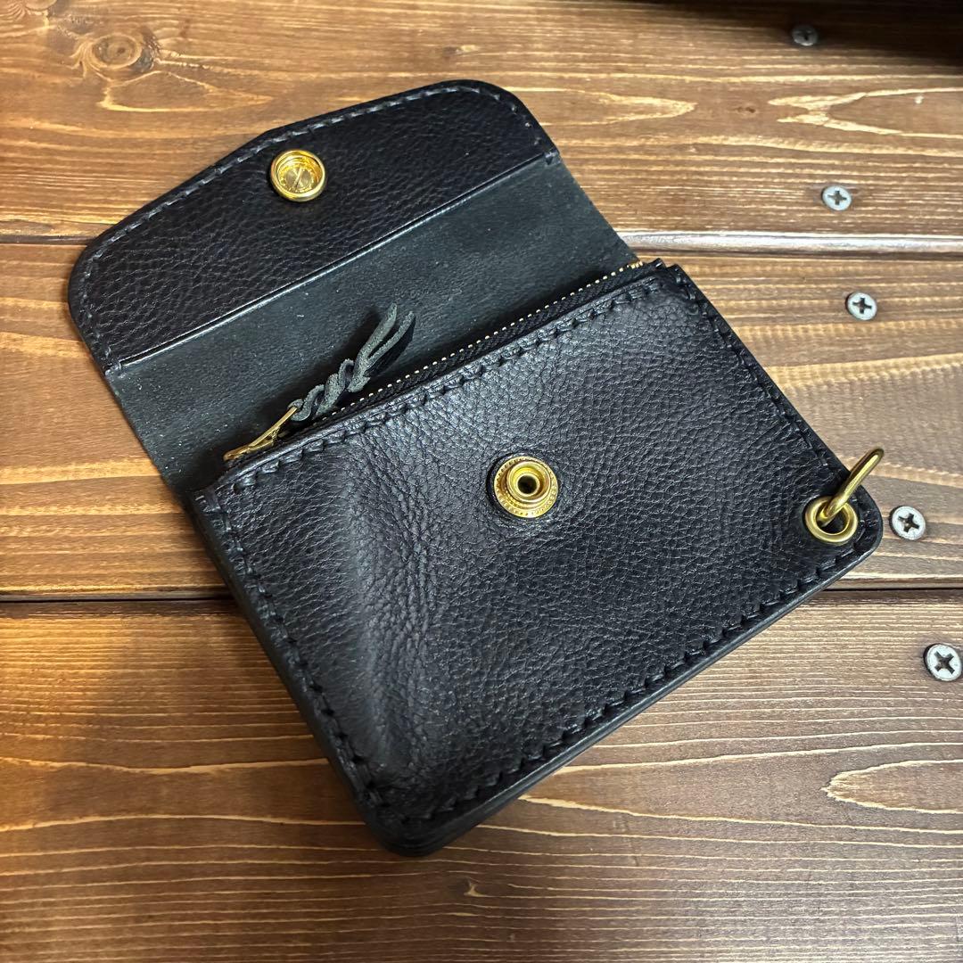 ショートトラッカーウォレット ネブラスカブラック　クロスボールコンチョ