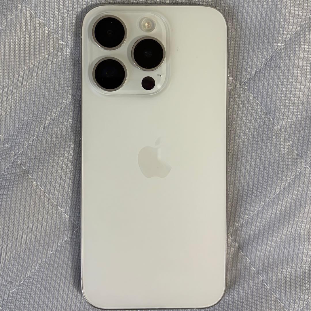iPhone15pro 256GB ホワイトチタニウム
