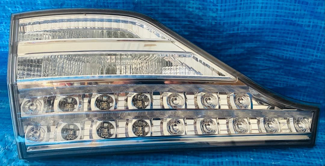 トヨタ エスティマ AHR20W 純正リアテールランプ 4点