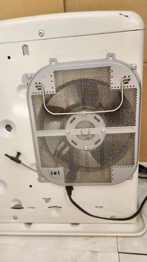 22年製 Dainichi FWY-32R1 石油ファンヒーター 001