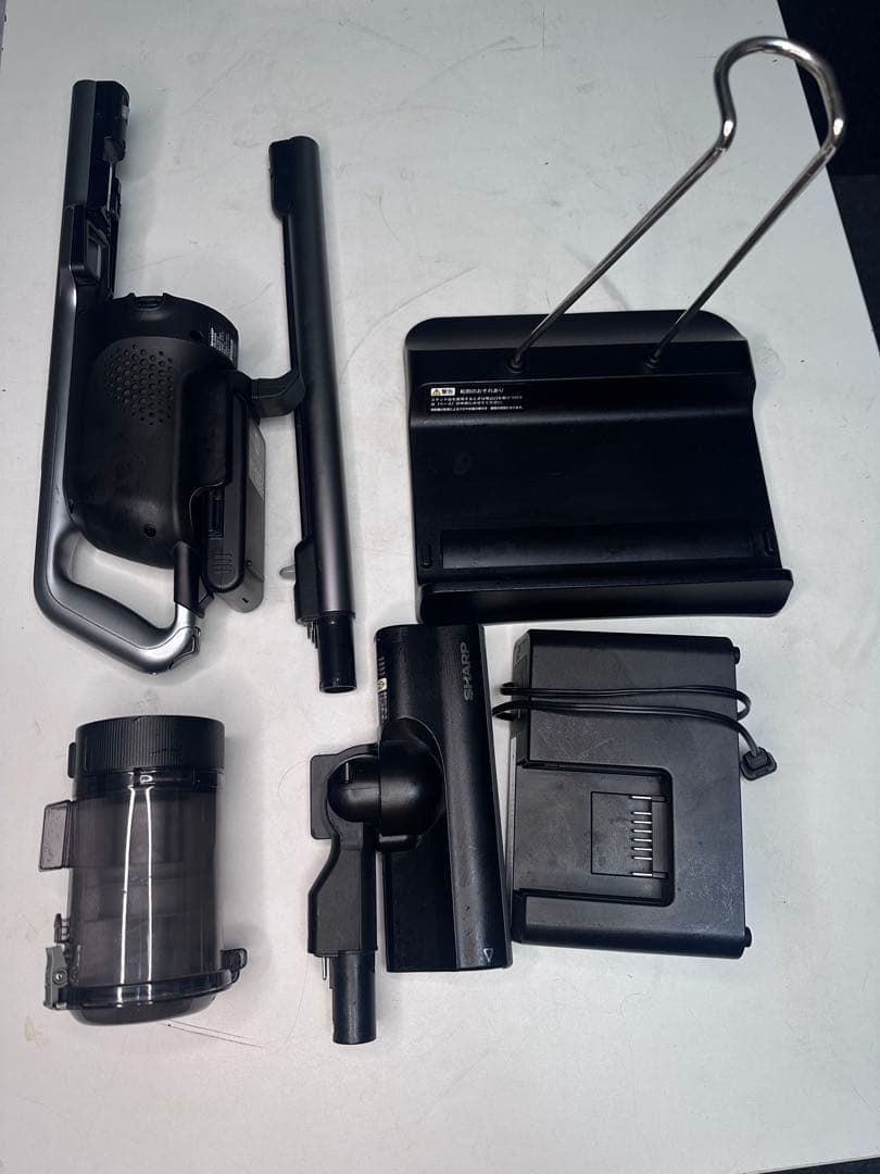 シャープ★掃除機★EC-SR8-B★2023年製★バッテリー新品にくい