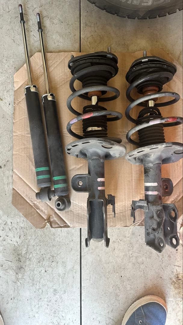 プリウス30 サスペンション