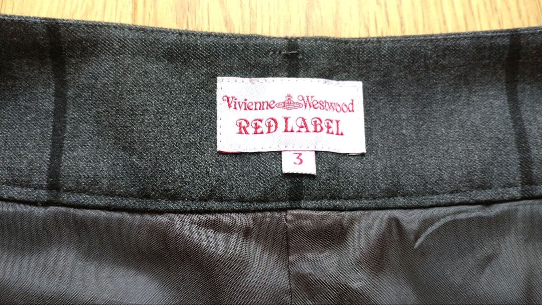 ヴィヴィアンウエストウッドハーフパンツ