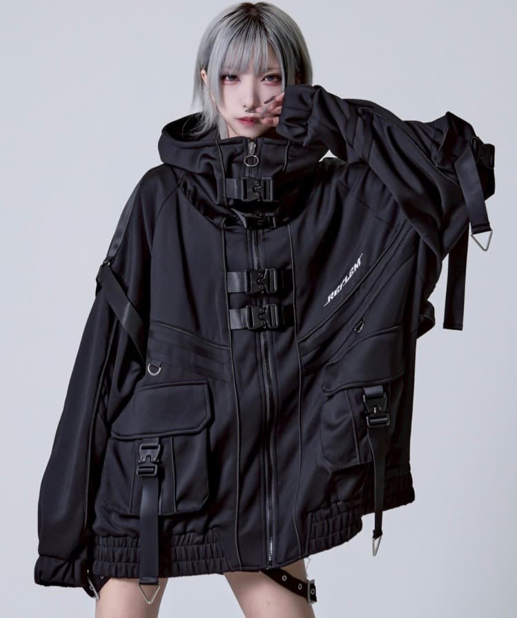 『REFLEM/レフレム』サイバー切替ハイネックジャージパーカー　Black