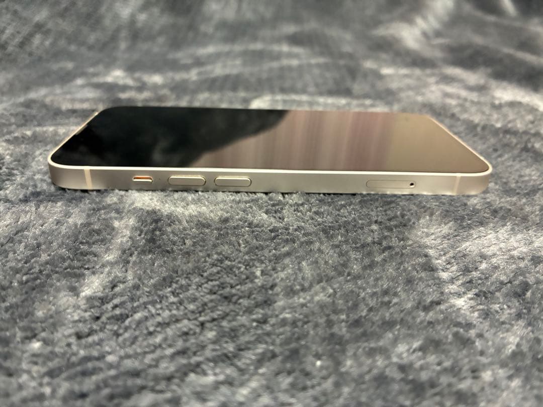 Apple iPhone 14 128GB ホワイト 本体とケーブル※値下不可※