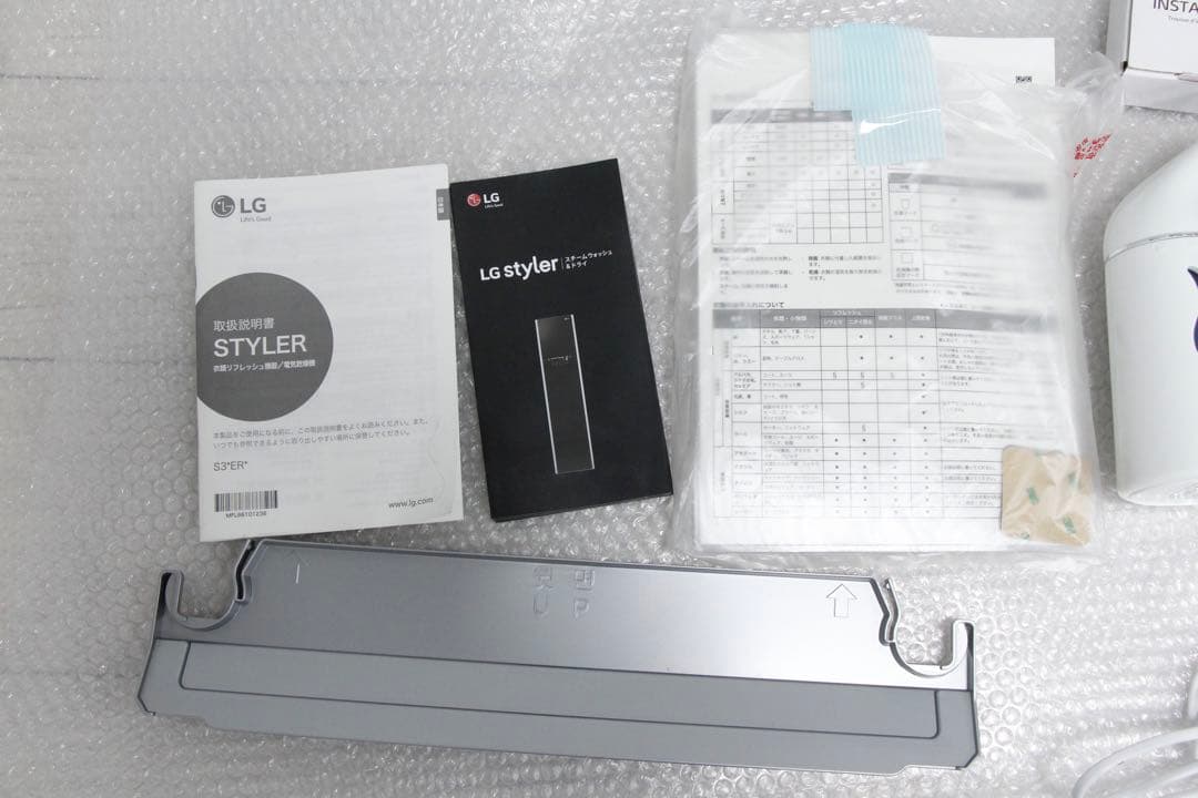 【未使用品】LG スタイラー　電気乾燥機　2017年製