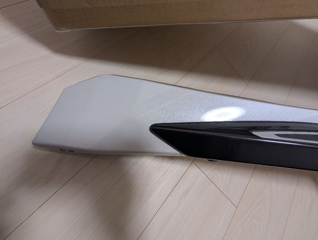 60プリウス 　モデリスタサイドスカート　サイドガーニッシュセット