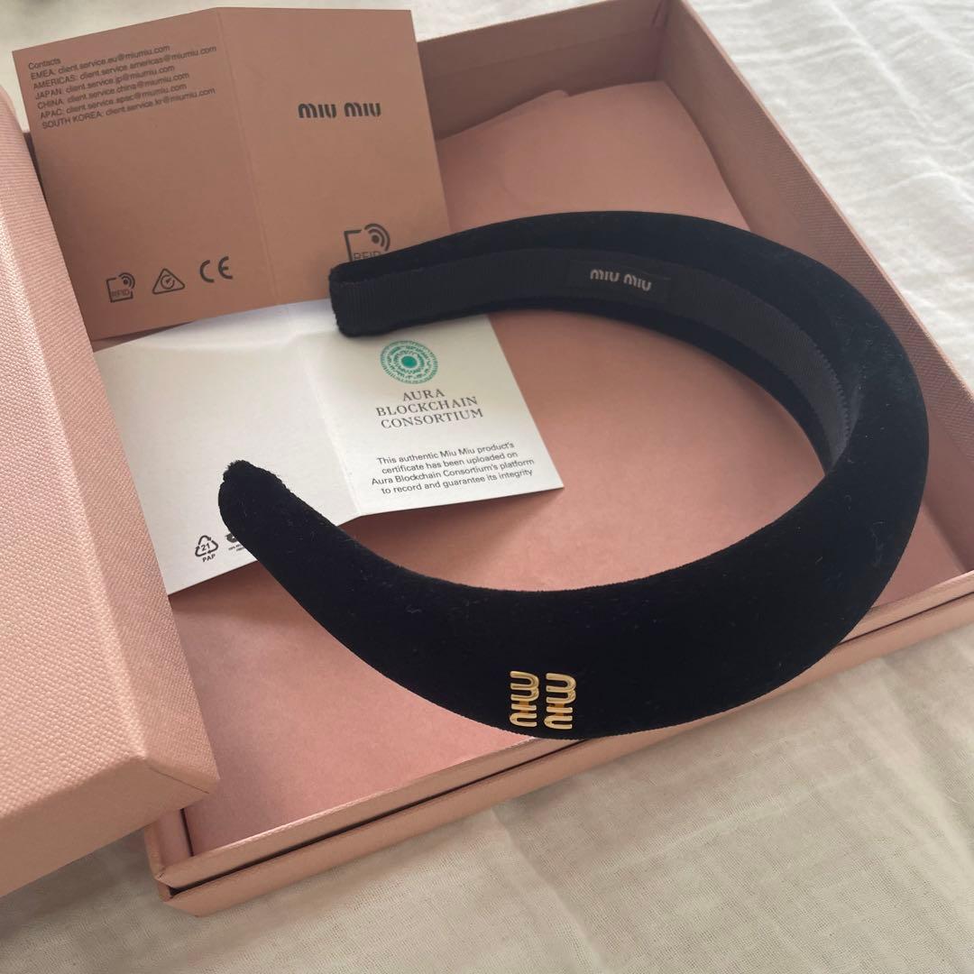 む*た様 miumiu カチューシャ　正規品　ユナ着用