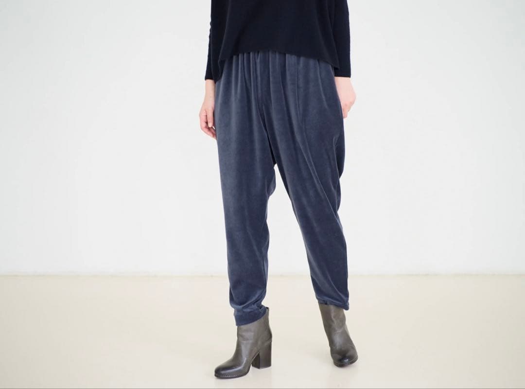 フルーツオブライフ ベロアテーパードパンツ 青鈍色 サイズ2