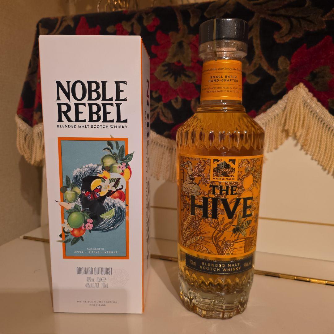 [再入荷] Noble Rebel & The Hive <2本>フェルト