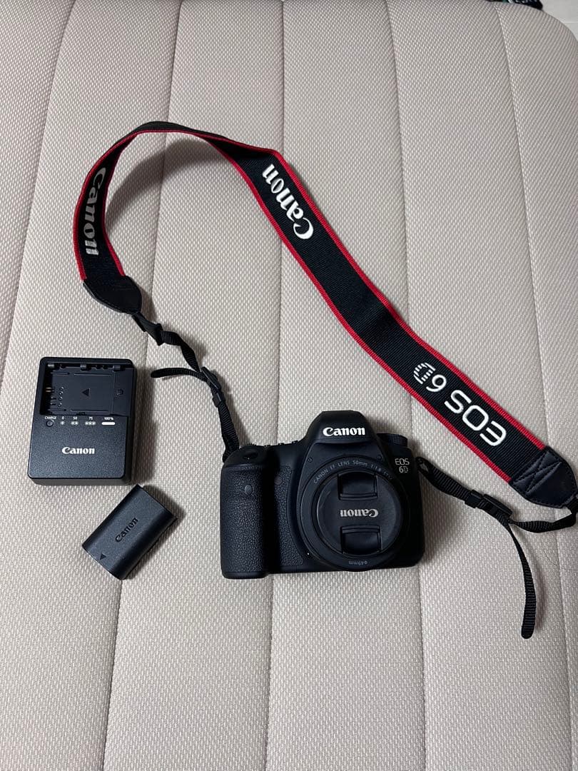 Canon EOS 6D 一眼レフカメラ 本体と付属品