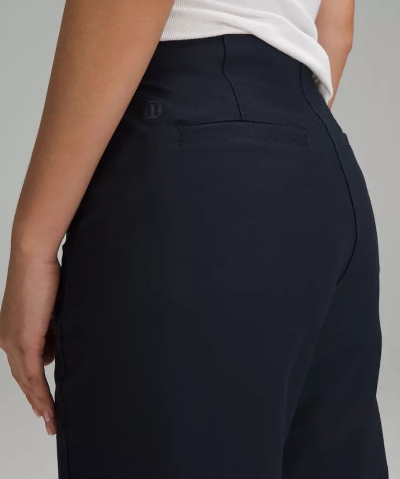 Lululemon ネイビー ワイドパンツ (新品タグ付き)