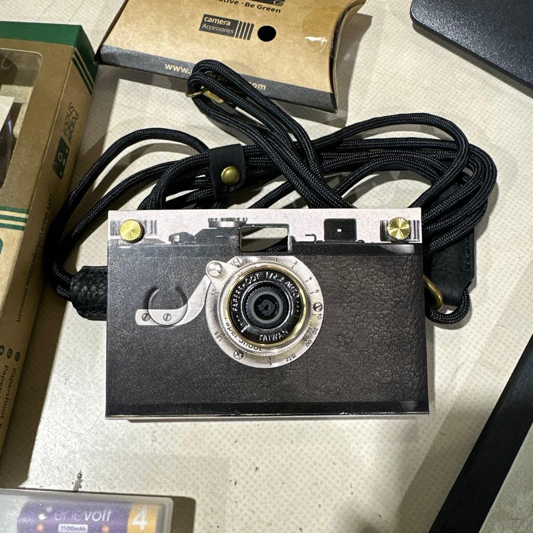 Paper Shoot Camera ブラウン