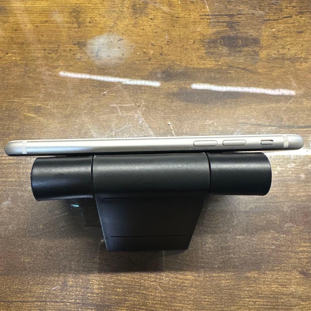 iPhone SE (第3世代) スターライト64GB SIMフリー