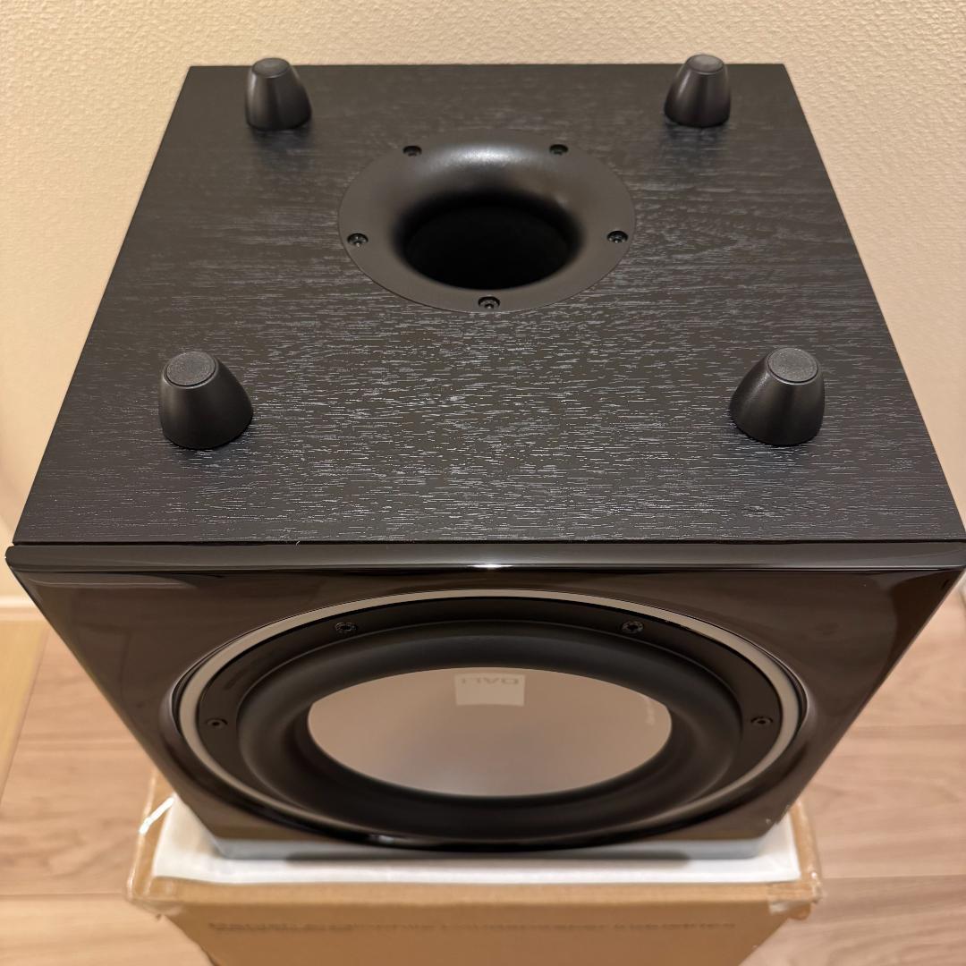 超美品 DALI SUBE9F サブウーファー 別売グリルカバー付属