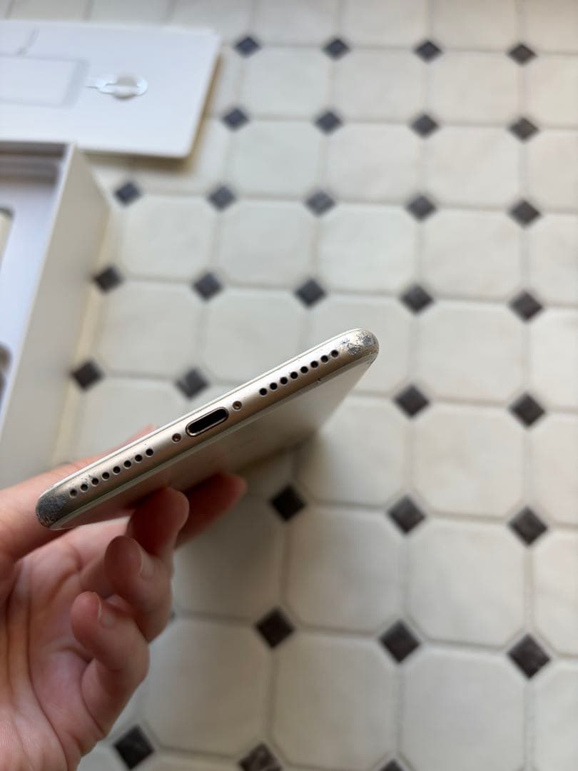 iPhone 8 Plus 128GB 本体＋付属品一式