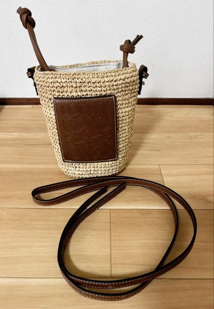 最終値下げLOEWE カゴバッグ巾着ブラウンミニショルダー