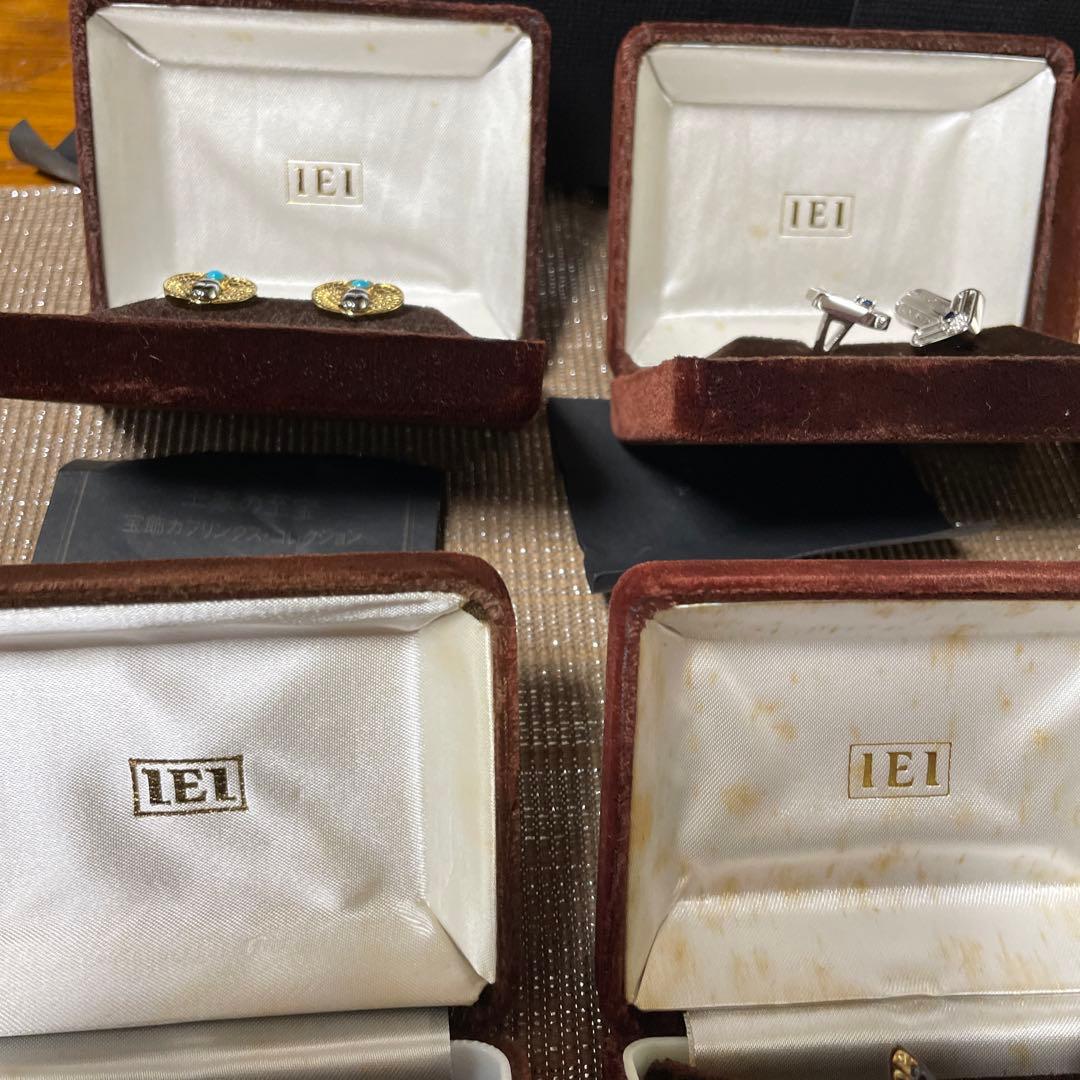 王家の至宝カフスコレクション６個プラス４個