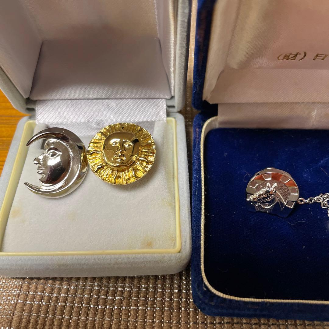 王家の至宝カフスコレクション６個プラス４個