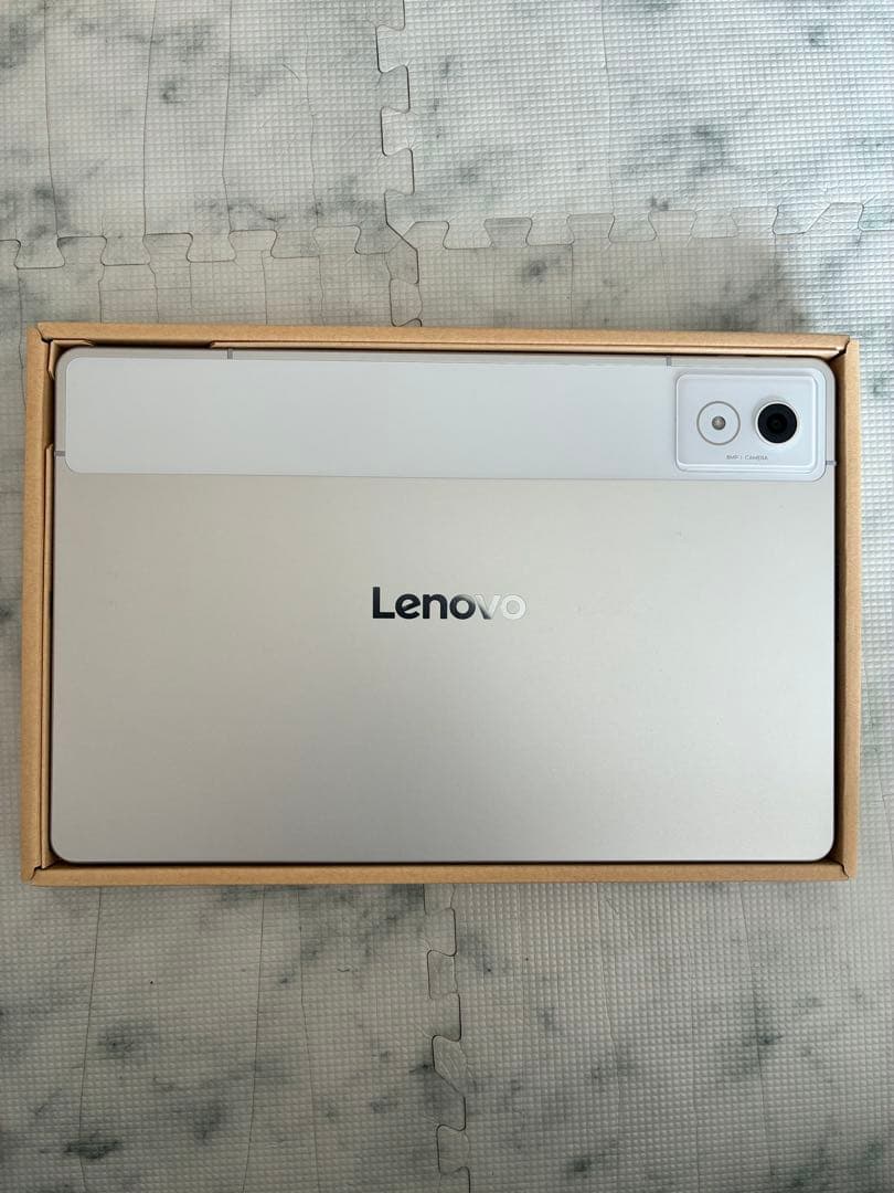 Androidタブレット本体 Lenovo TAB8 SoftBank