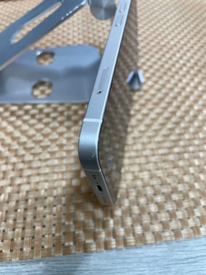 iPhone 12 mini 128 GB ホワイトSIMフリー【0415】