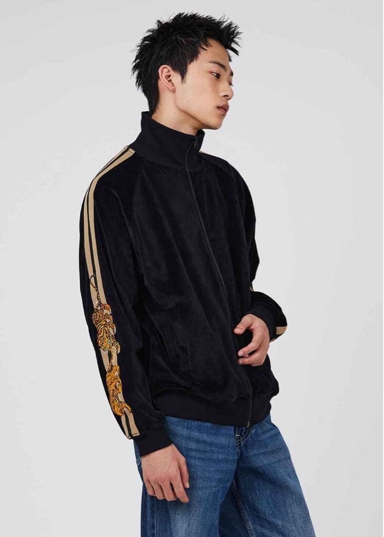 グラニフ　石黒亜矢子 バターの虎 ベロアトラックジャケットパンツセットアップ