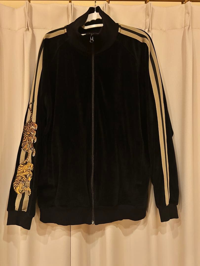 グラニフ　石黒亜矢子 バターの虎 ベロアトラックジャケットパンツセットアップ