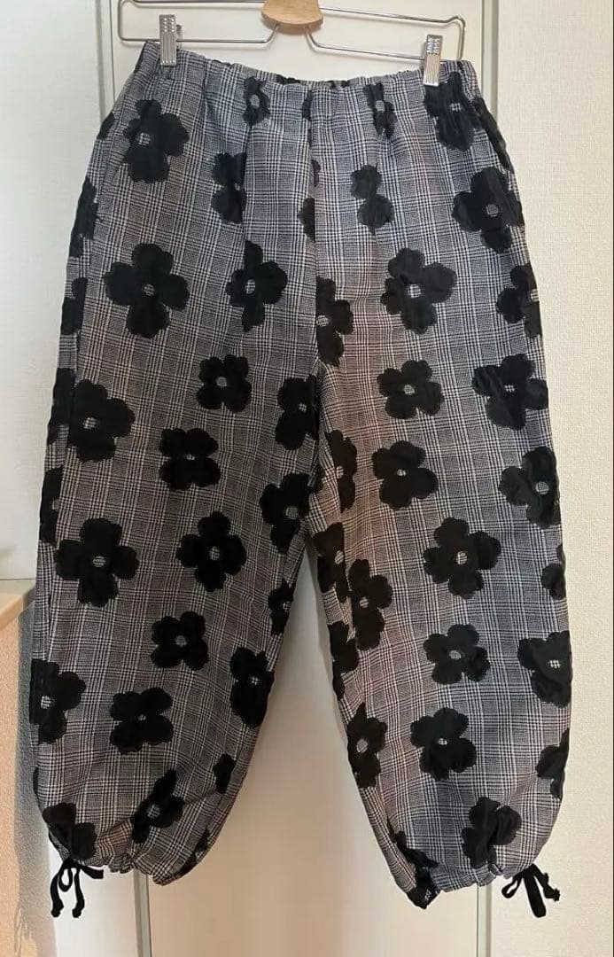 花柄チェックパンツ