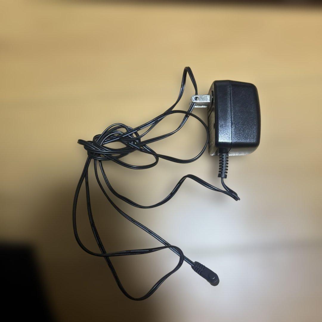 ノートパソコンPC-NS700NAR充電できません。電源つきません。