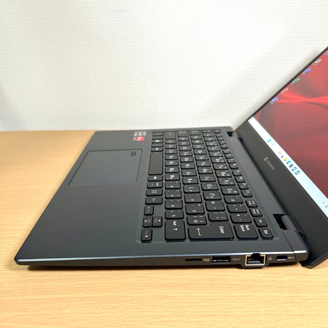 東芝 TOSHIBA dynabook GA83/XW 512GB 16GB