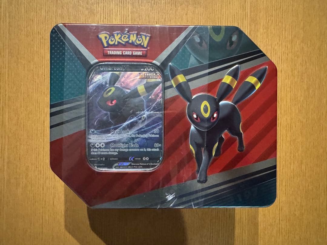 未開封 英語版 ポケモンカード：Vヒーローズ 缶（ブラックキーV）