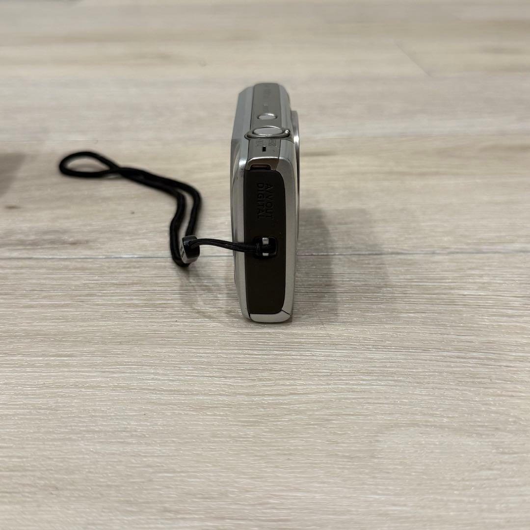 【箱付き】Canon IXY 200 デジタルカメラ　キャノン