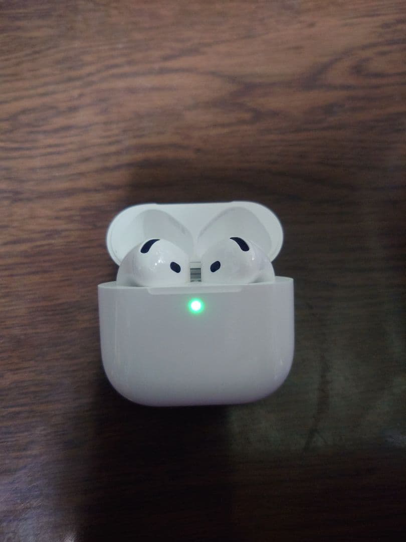 AirPods4(ノイキャン無し)本体のみ中古品