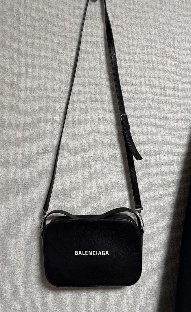 BALENCIAGA バレンシアガ カメラバッグ　ショルダーバッグ