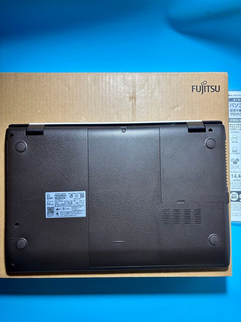 富士通 LIFEBOOK AH56/E2 i7 10510U SSD 2TB
