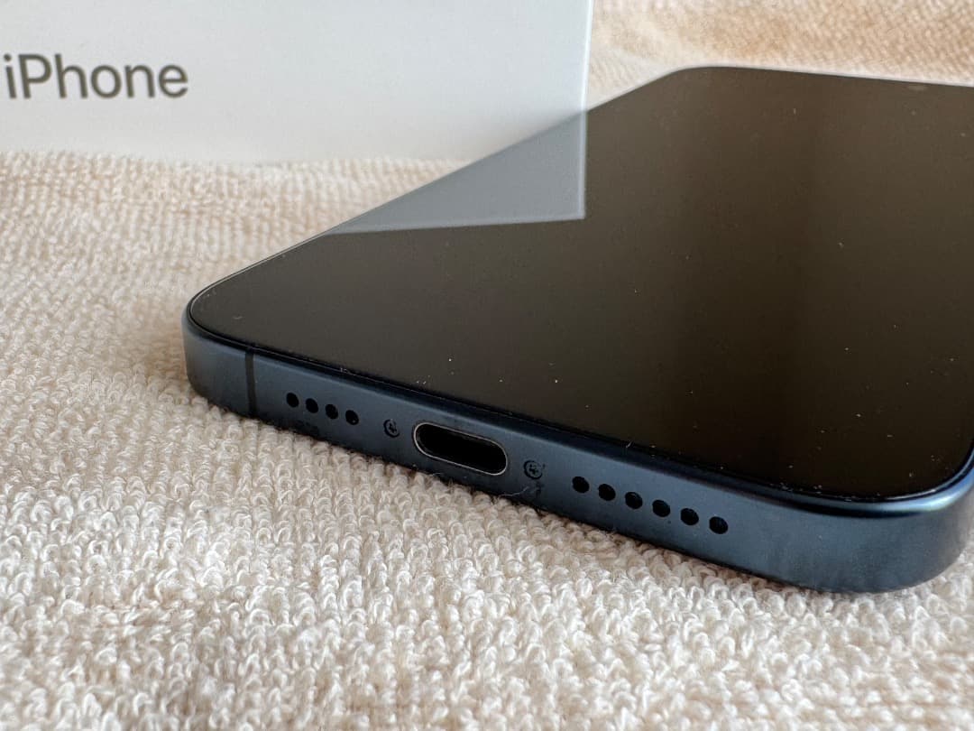 iPhone 15 Pro Max ブルーチタニウム　256GB SIMフリー