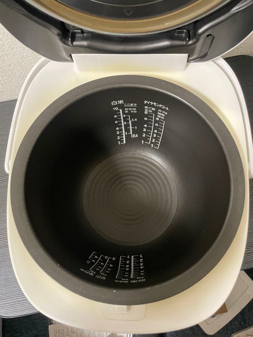 TOSHIBA 圧力IHジャー炊飯器 RC-10VRN(W)