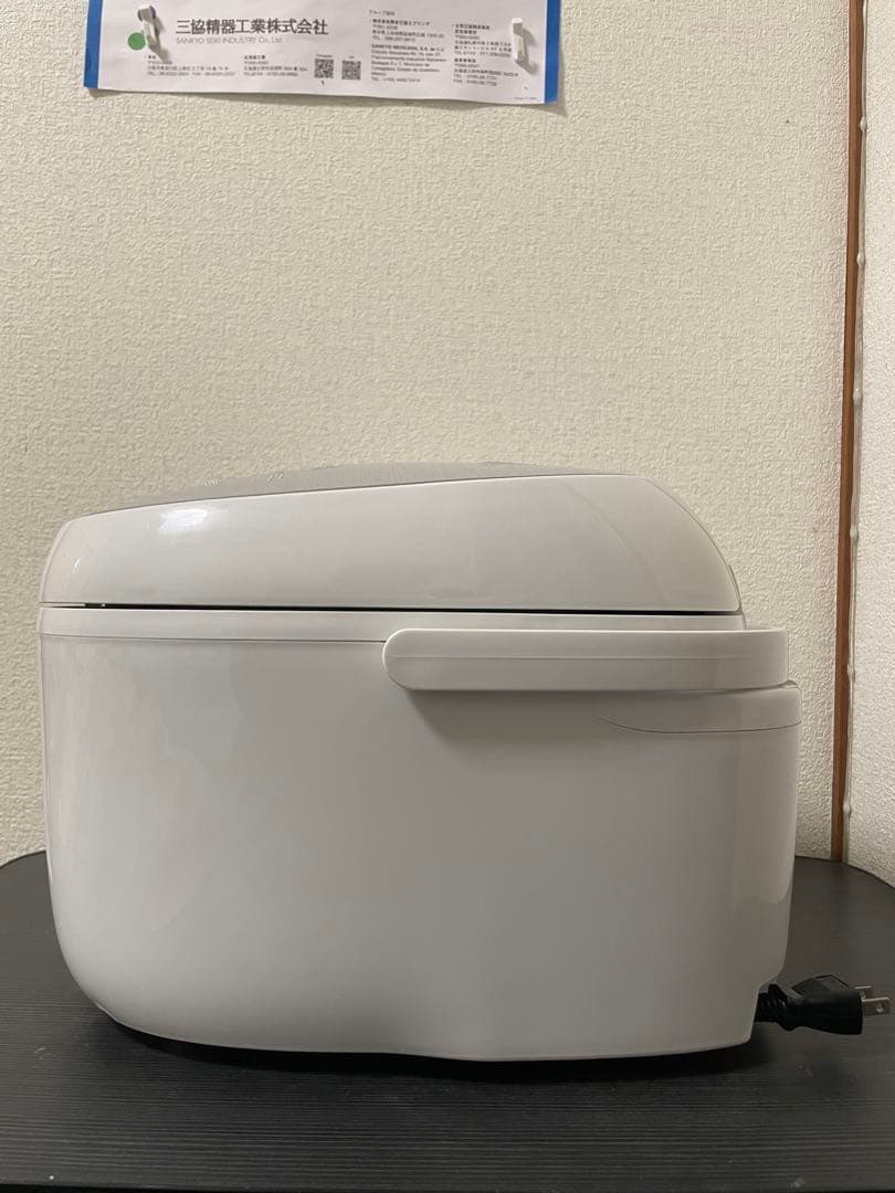 TOSHIBA 圧力IHジャー炊飯器 RC-10VRN(W)