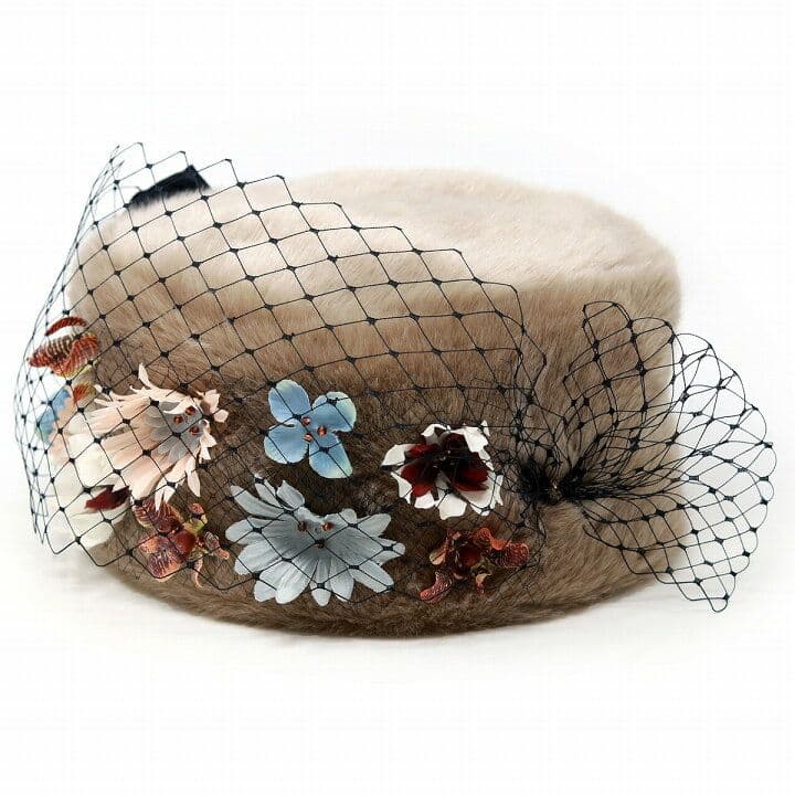 新品未使用品♡　ロシア帽子　バラ色の帽子