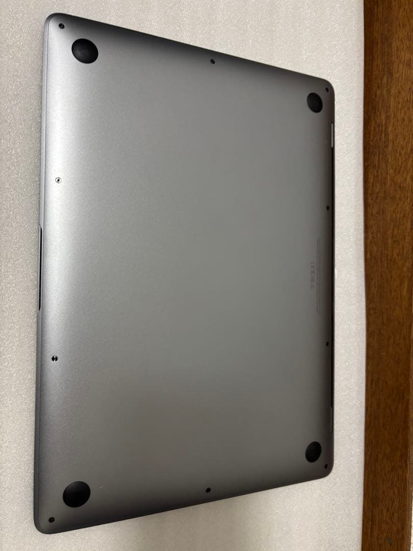 MacBook Air 13インチ　2020 retina A2179