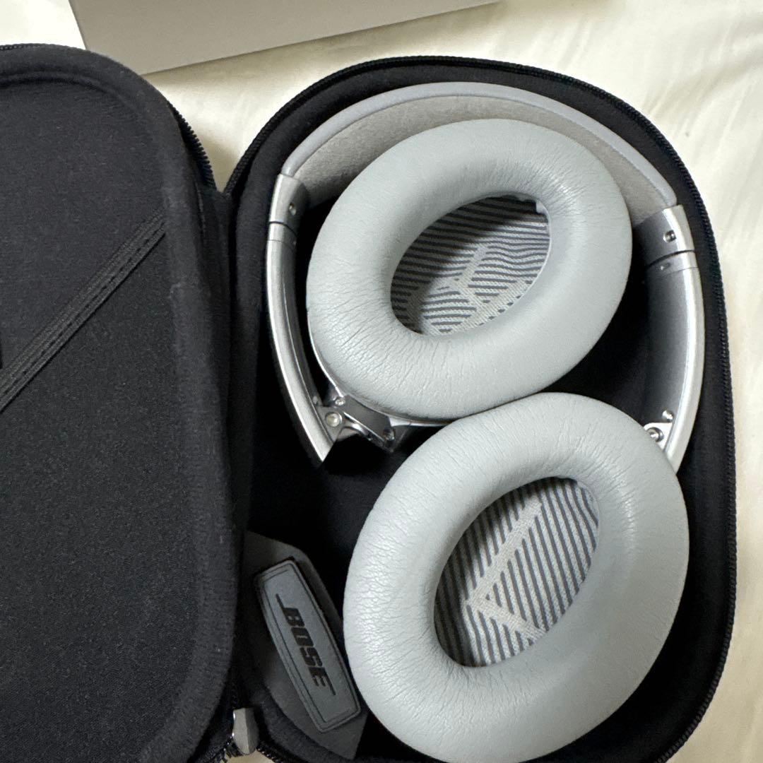 Bose quietcomfort 35 シルバー　ワイヤレスヘッドホン