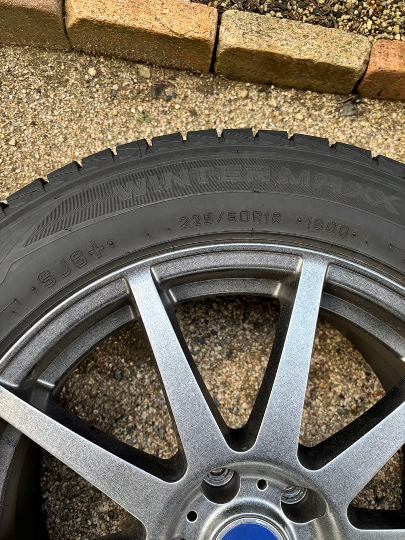 ダンロップ ウインターマックス 225/60R18 スタッドレスタイヤセット