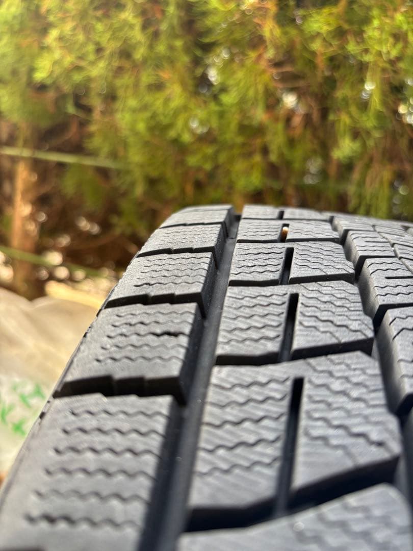 ダンロップ ウインターマックス 225/60R18 スタッドレスタイヤセット