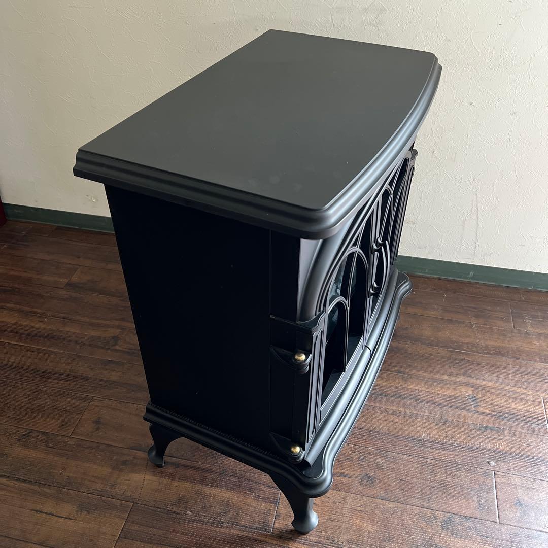 k849 暖炉のように可愛らしい電気ストーブ レトロな雰囲気が素敵 2017年製