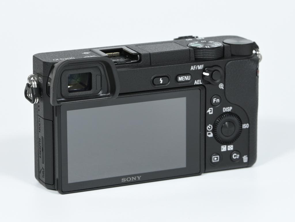 【超美品】SONY α6300 ILCE-6300 ボディ《ショット数1723》