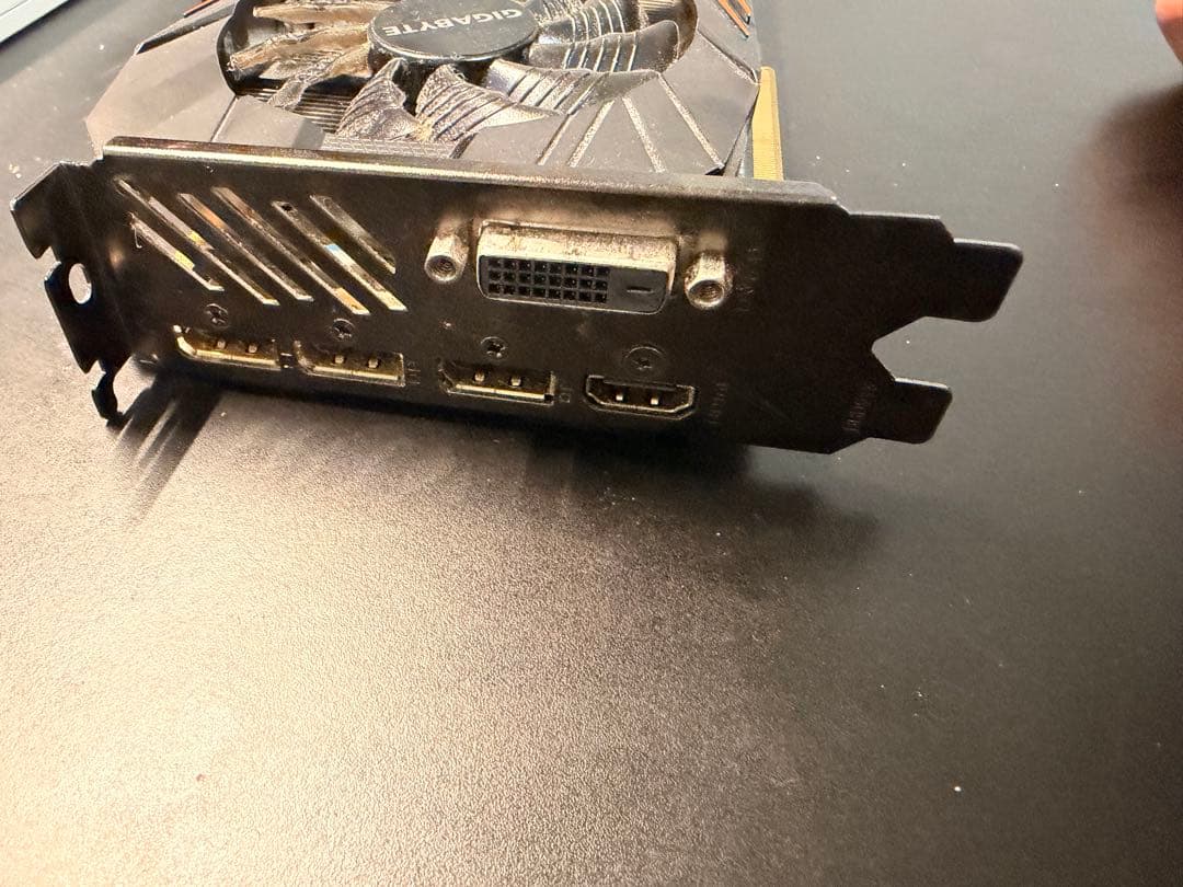 GIGABYTE GTX 1070TI 8GB GAMING 動作確認済