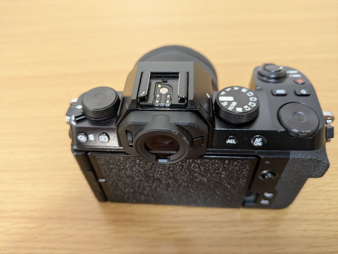 【中古】フジフィルム　X-S10　レンズ(XC15-45mm)付き