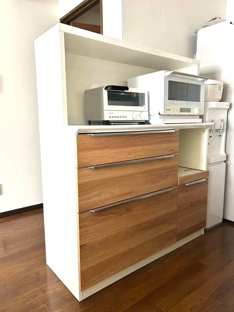 送料込み！キッチンボード・食器棚・6月初旬まで出品