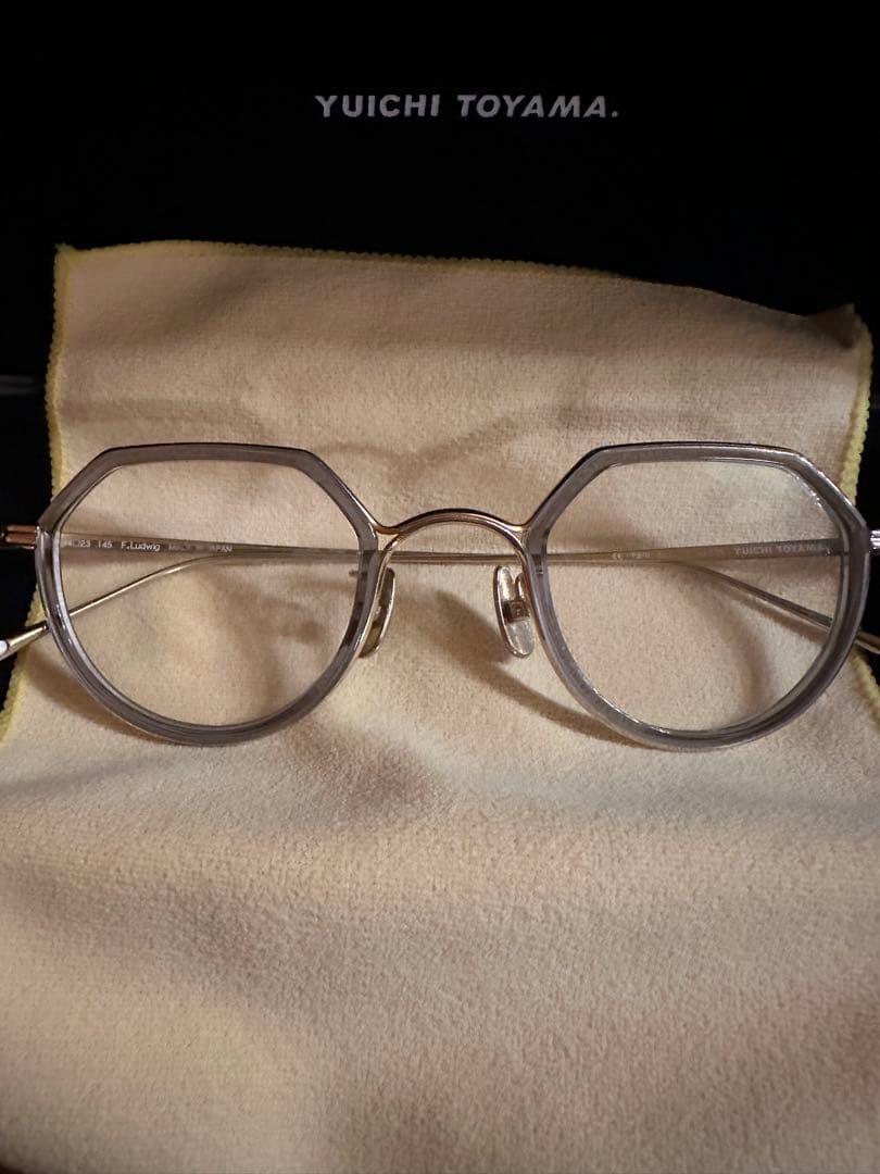 YUICHI TOYAMA. 人気モデル F.Ludwig U-136