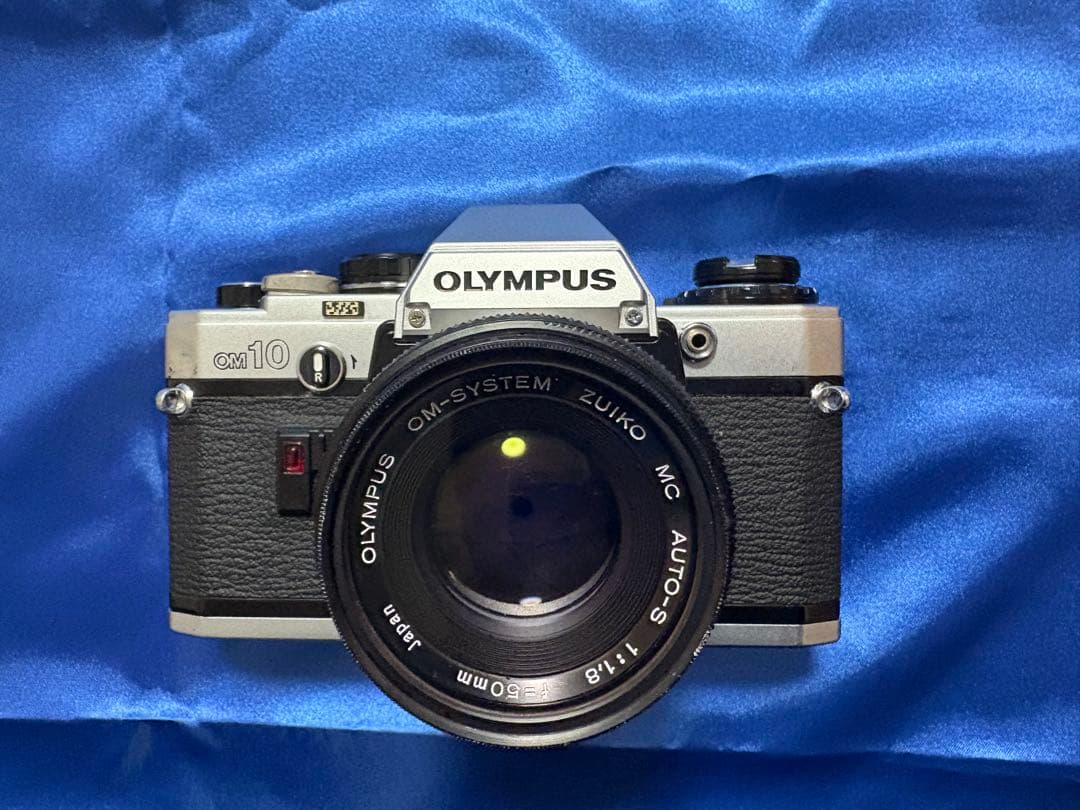 【美品】　OLYMPUS オリンパス　OM10 シルバー　一眼レフカメラフイルム